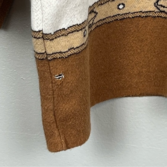 Chico’s Jacquard Bateau Neck equestrian chain belt cotton blend sweater, LP. - Picture 6 of 8